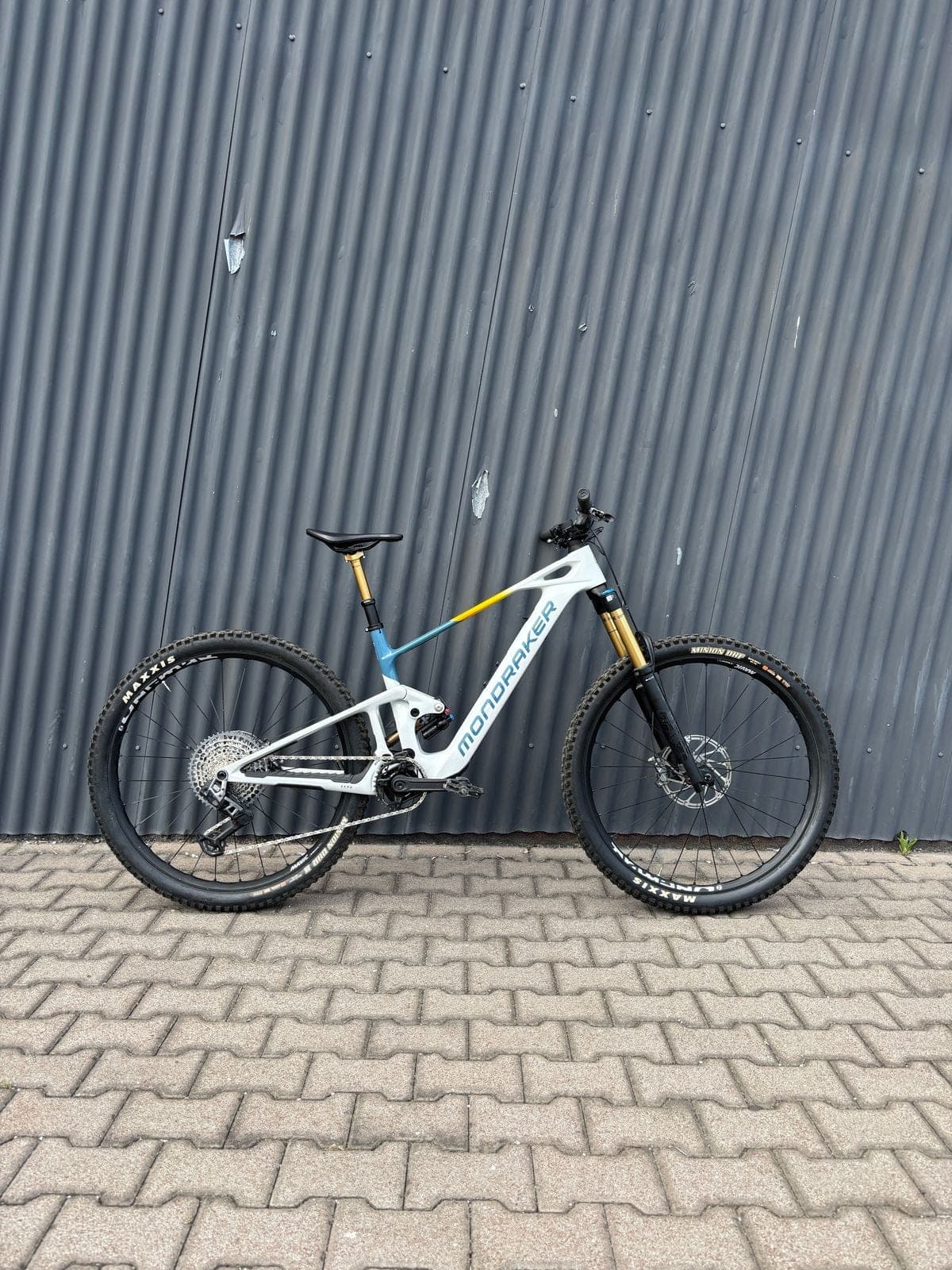 Mondraker Neat RR 2024